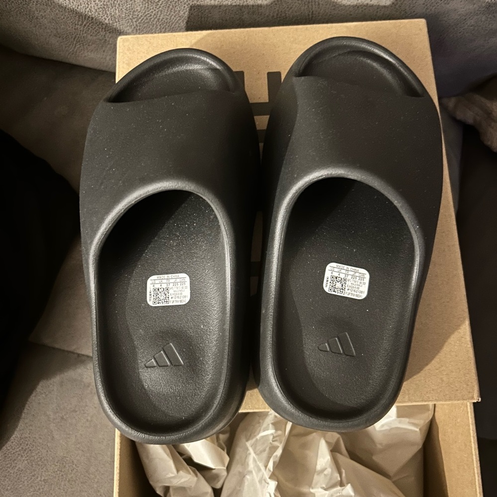Onyx Yeezy Slides
